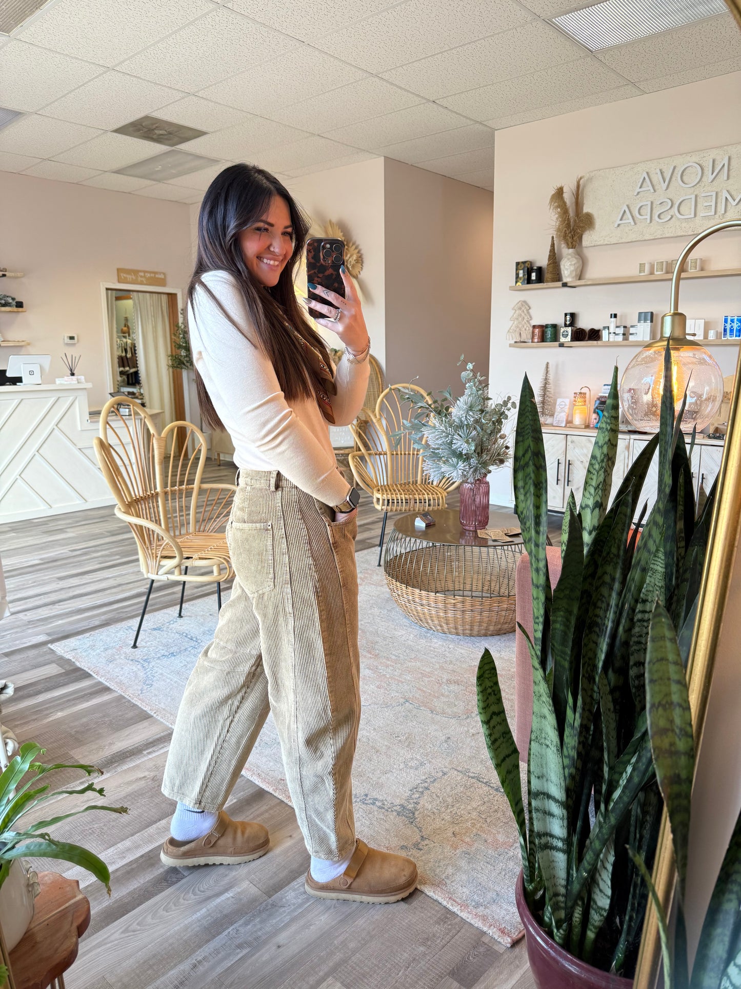 Cassidy Barrel Corduroy Pants