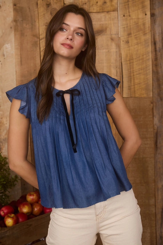 Vera Pleated top
